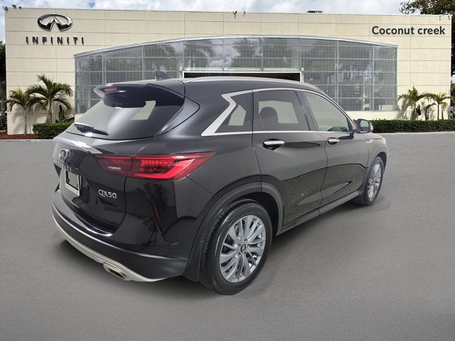 2025 INFINITI QX50 LUXE