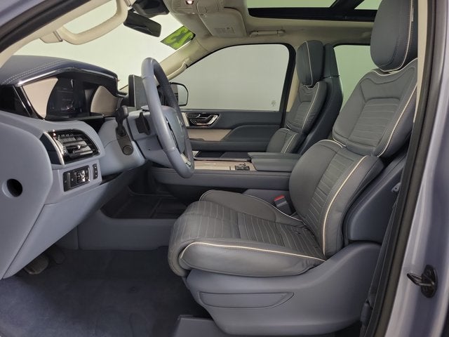 2023 Lincoln Navigator L Black Label