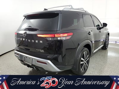 2023 Nissan Pathfinder Platinum