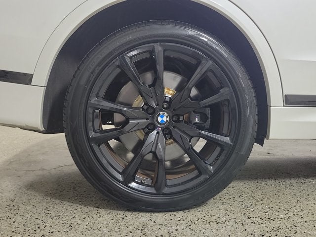 2021 BMW X7 M50i