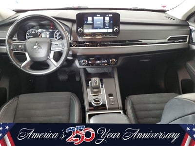 2022 Mitsubishi Outlander SE