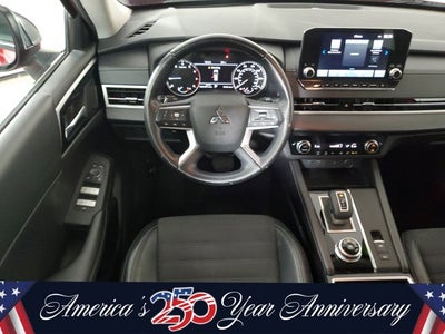 2022 Mitsubishi Outlander SE