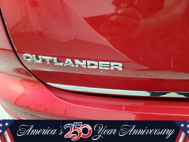 2022 Mitsubishi Outlander SE