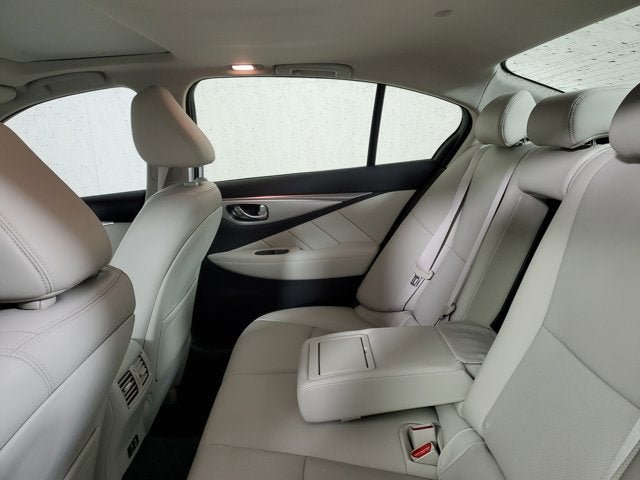 2023 INFINITI Q50 LUXE