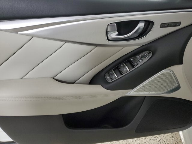 2023 INFINITI Q50 LUXE