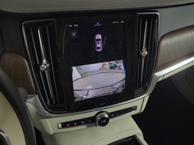 2022 Volvo S90 B6 Inscription
