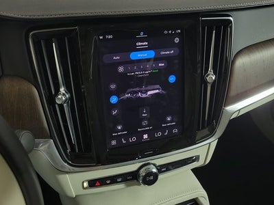 2022 Volvo S90 B6 Inscription