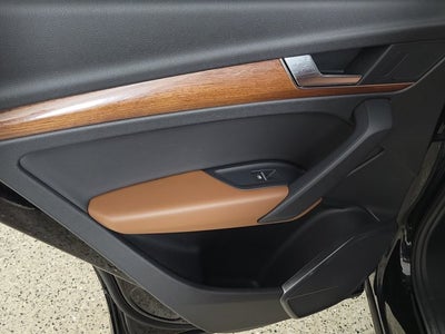 2022 Audi Q5 45 S line Premium