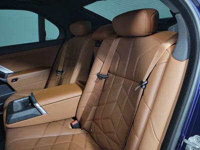 2023 BMW 7 Series 740i