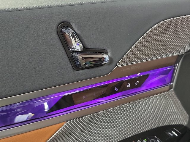 2023 BMW 7 Series 740i