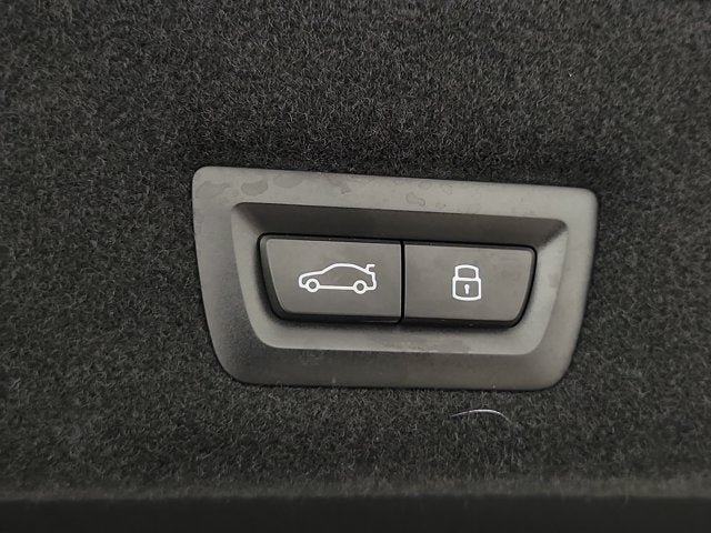 2023 BMW 7 Series 740i