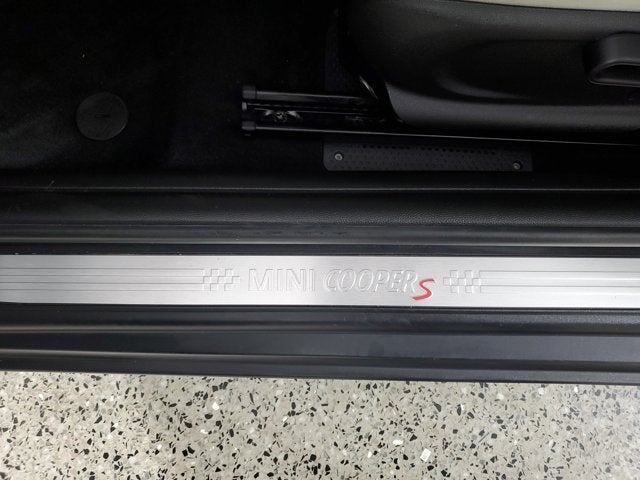 2020 MINI Hardtop 2 Door Signature