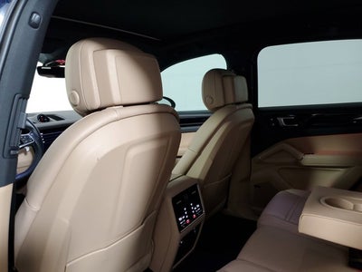 2022 Porsche Cayenne Base