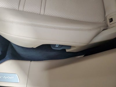 2022 Porsche Cayenne Base