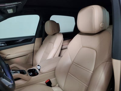 2022 Porsche Cayenne Base