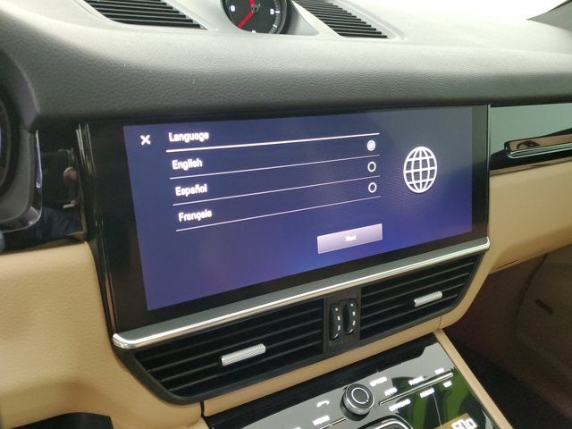 2022 Porsche Cayenne Base