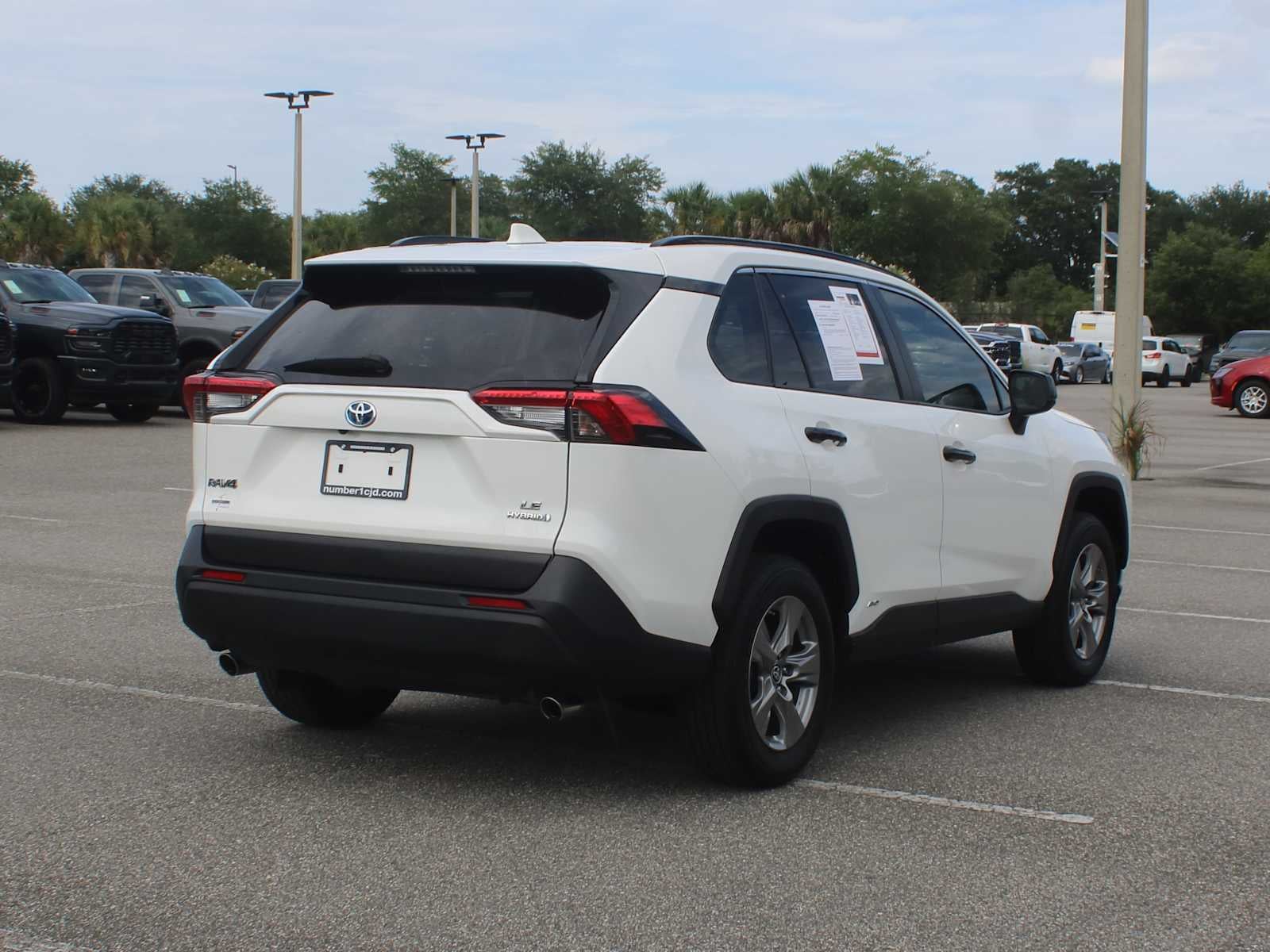 2022 Toyota RAV4 Hybrid LE