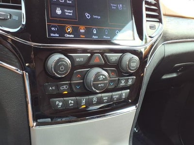 2019 Jeep Grand Cherokee Summit