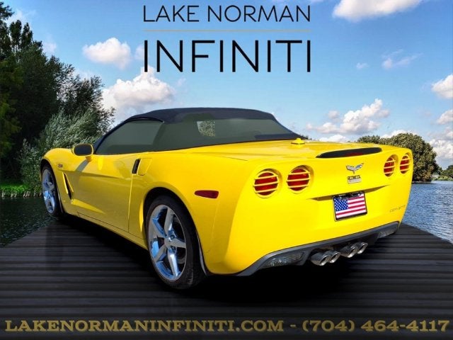 2005 Chevrolet Corvette Base