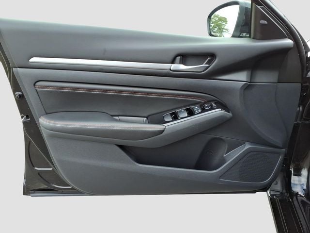 2023 Nissan Altima 2.0 SR