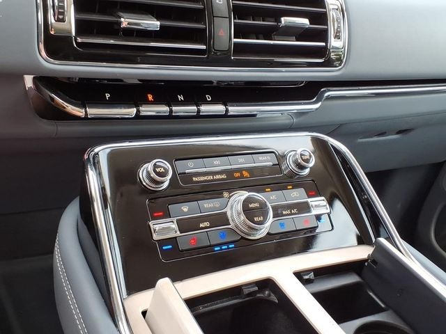 2024 Lincoln Navigator L Black Label