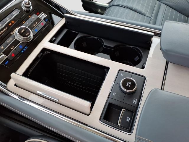 2024 Lincoln Navigator L Black Label