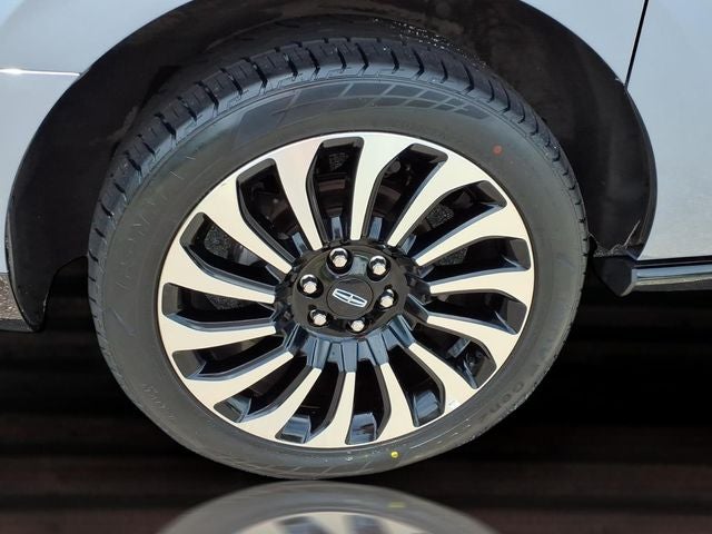 2024 Lincoln Navigator L Black Label