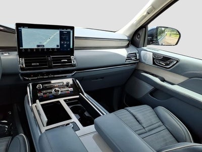 2024 Lincoln Navigator L Black Label