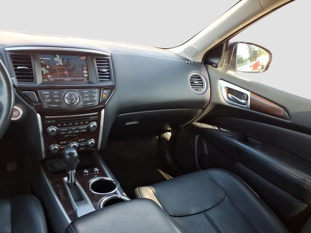 2016 Nissan Pathfinder Platinum