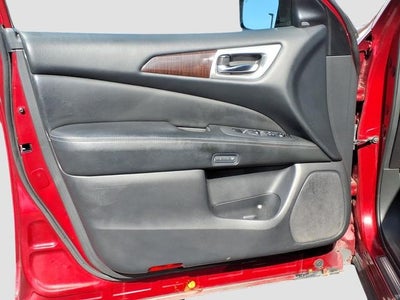 2016 Nissan Pathfinder Platinum