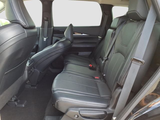 2023 INFINITI QX60 PURE