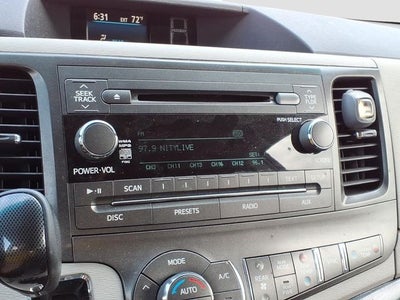 2011 Toyota Sienna SE