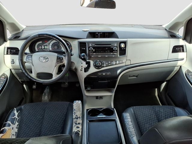 2011 Toyota Sienna SE