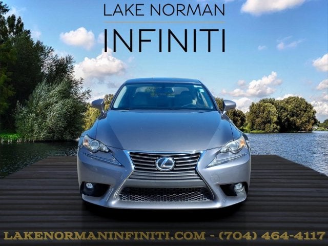 2016 Lexus IS 200t 200t