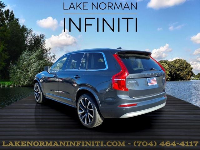 2022 Volvo XC90 Momentum