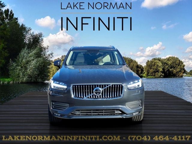 2022 Volvo XC90 Momentum