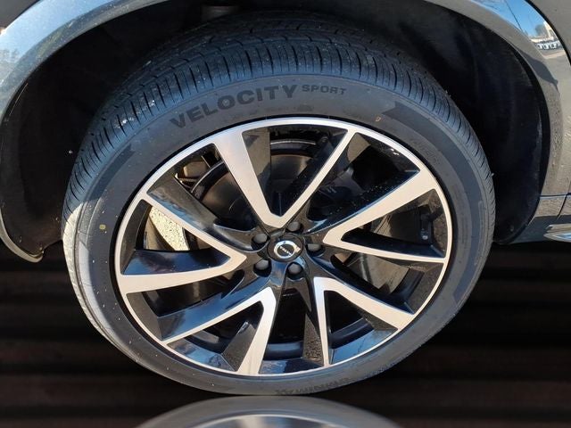 2022 Volvo XC90 Momentum