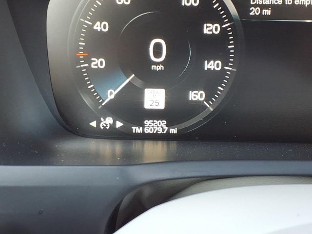 2022 Volvo XC90 Momentum