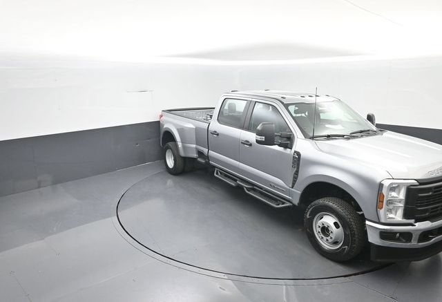 2024 Ford Super Duty F-350 DRW XL
