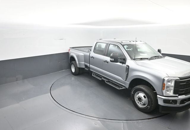 2024 Ford Super Duty F-350 DRW XL