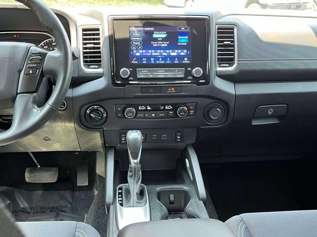 2023 Nissan Frontier SV
