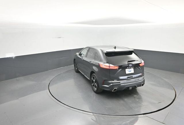 2021 Ford Edge ST