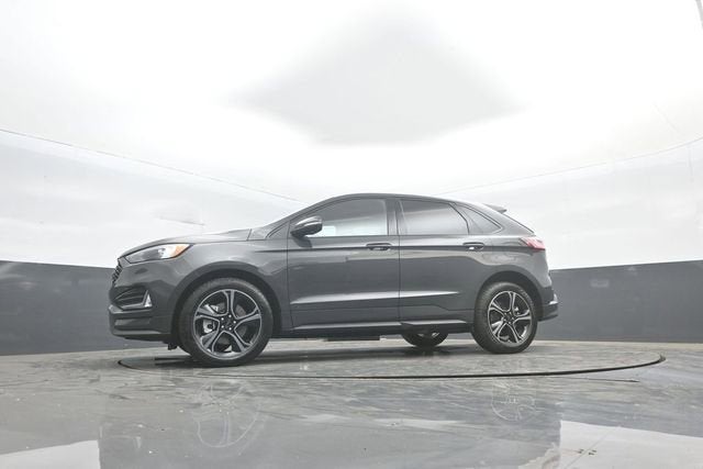 2021 Ford Edge ST