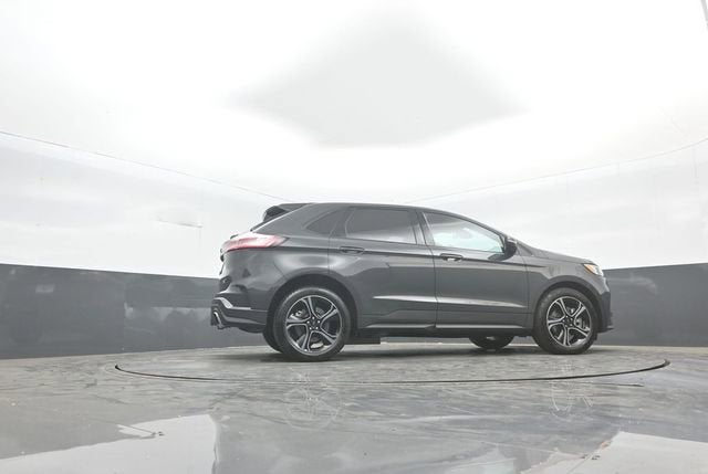 2021 Ford Edge ST