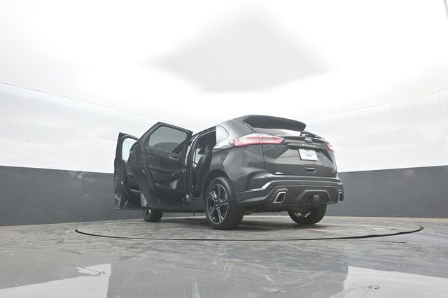 2021 Ford Edge ST