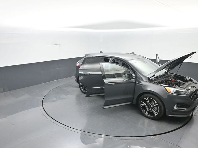 2021 Ford Edge ST