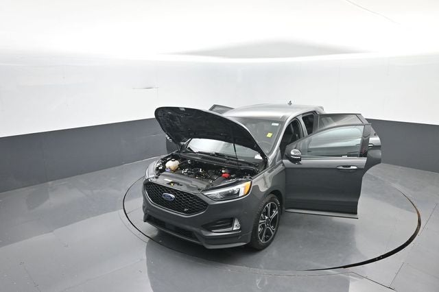 2021 Ford Edge ST