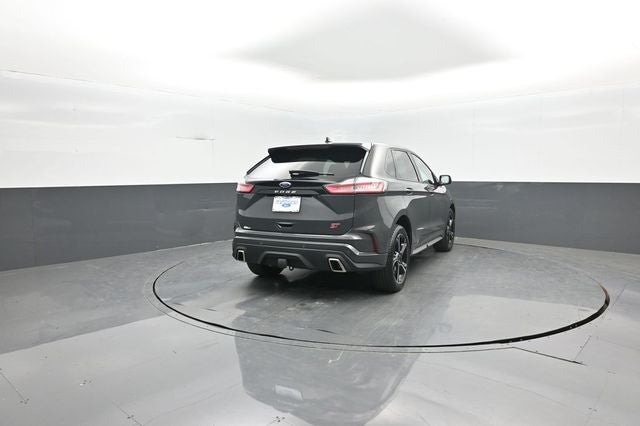 2021 Ford Edge ST