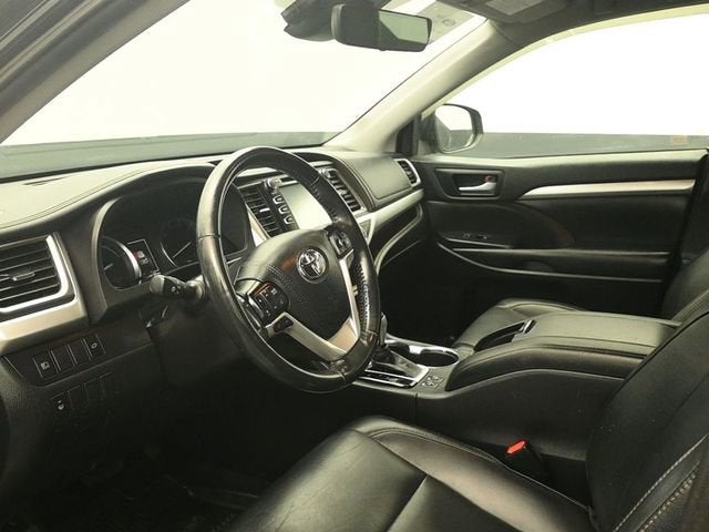 2019 Toyota Highlander Hybrid XLE