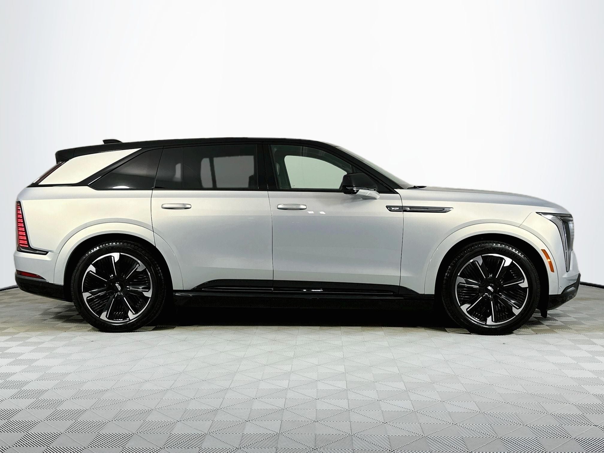 2025 Cadillac ESCALADE IQ Sport 1